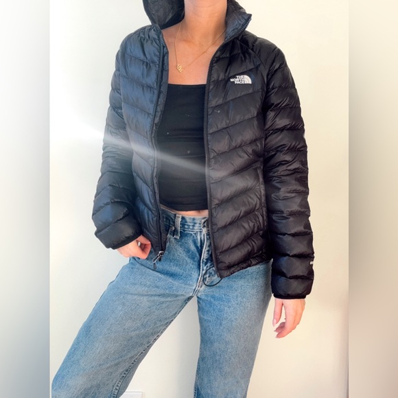 The North Face 550 puffer jacket black - size small woman’s - Picture 2 of 4